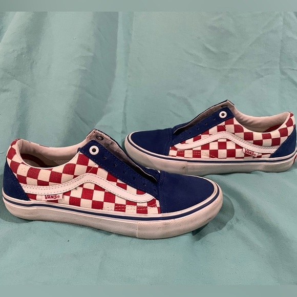 Vans red, white and blue checkered.  Men's size 6, women’s size 7.5 - Picture 1 of 5